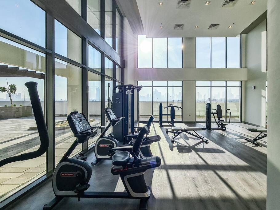 Lovely With Cozy Balcony And Outdoor Pool